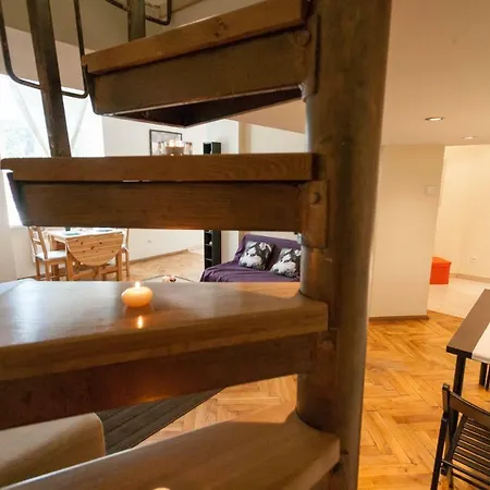Two Level Near To Wawel Daire